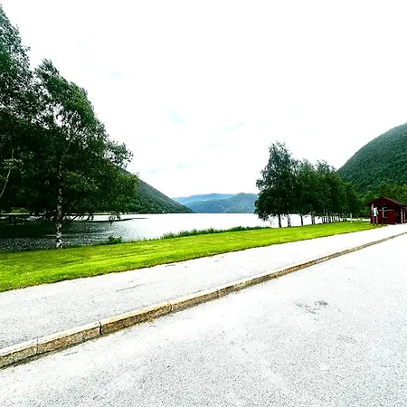 Et Hus Med Flott Utsikt Villa *
